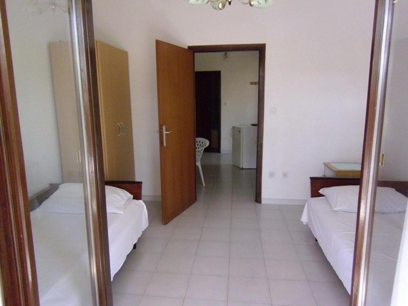 Apartments Ivan - 150 Meters From Beach Pag Town Bagian luar foto