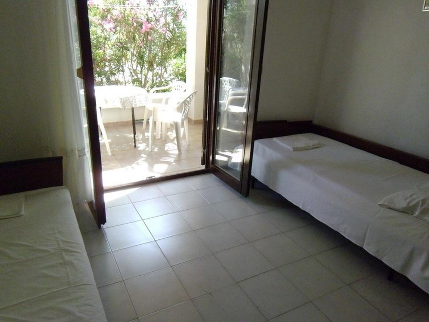 Apartments Ivan - 150 Meters From Beach Pag Town Bagian luar foto