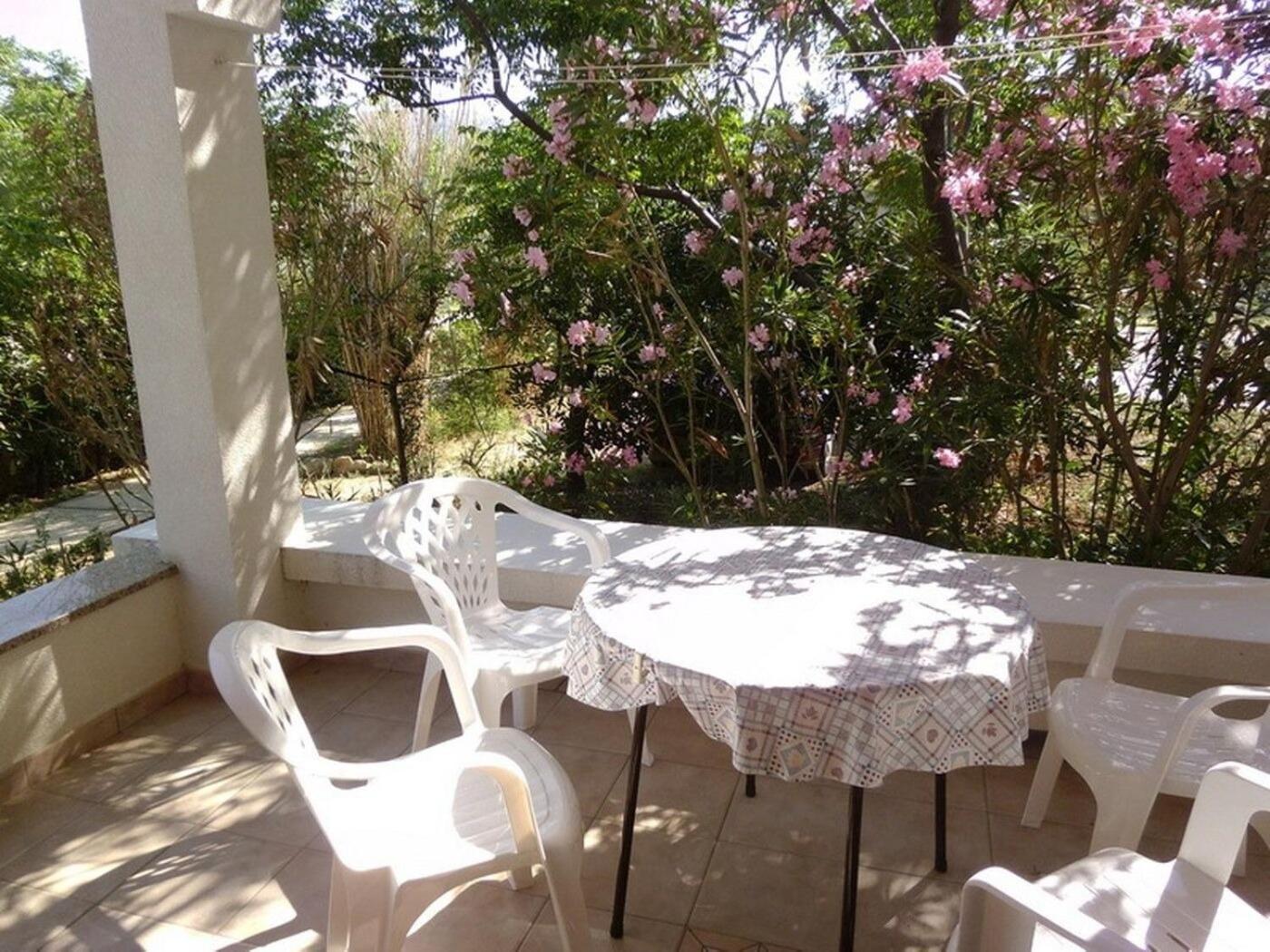 Apartments Ivan - 150 Meters From Beach Pag Town Bagian luar foto